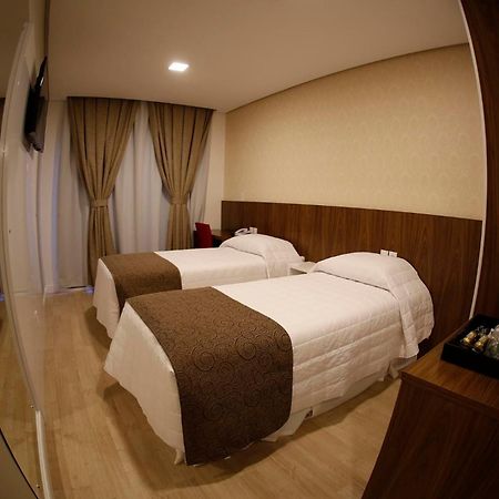 Holiday & Business Hotel - Em Frente Ao Centro De Eventos E Arena Conda Chapecó Pokoj fotografie