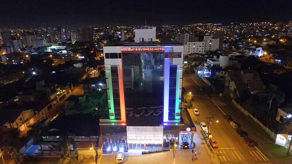 Holiday & Business Hotel - Em Frente Ao Centro De Eventos E Arena Conda Chapecó Exteriér fotografie