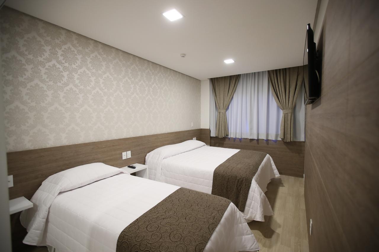 Holiday & Business Hotel - Em Frente Ao Centro De Eventos E Arena Conda Chapecó Pokoj fotografie